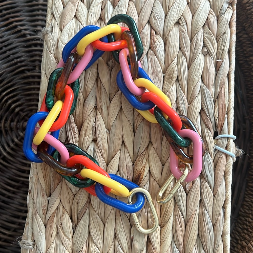 Care V. Shortie strap rainbow !! Not for sale on the website any longer